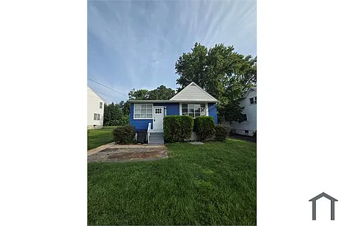 1718 Middleborough Rd Photo 1