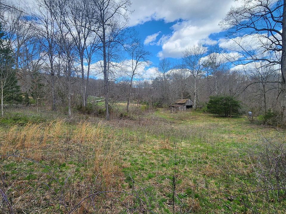 1st image of 4 Hubbs Grove Rd
