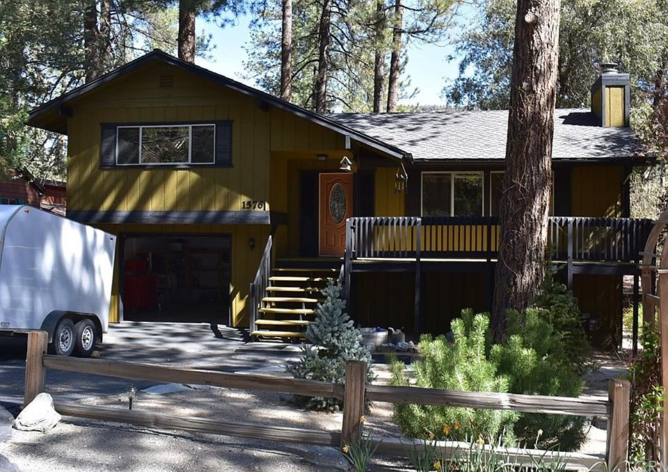 1st image of 1576 Twin Lakes Dr