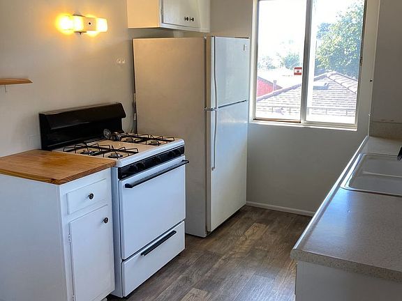 3rd image of 4483-4485 Palm Ave #4