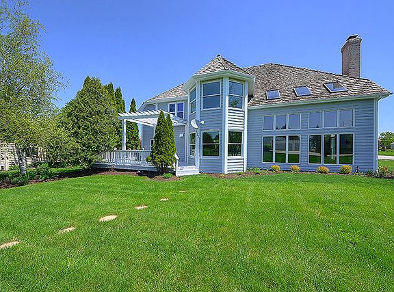 3rd image of 1595 Whistler Ct