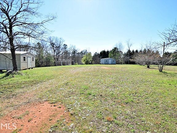 4th image of 18 Hammond Ct