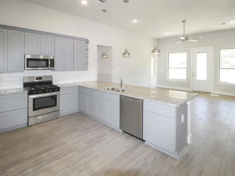 12970 Centaurus Ct — Photo 3