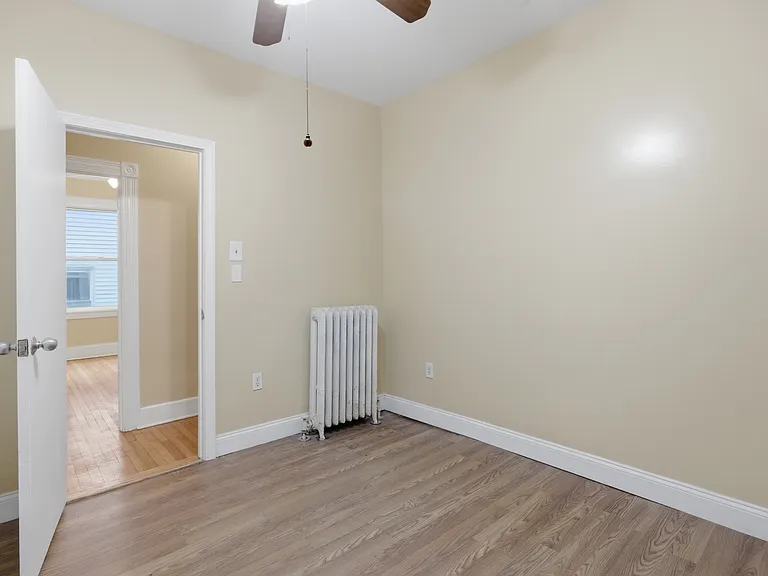 15 Drummond St #1 — Photo 7