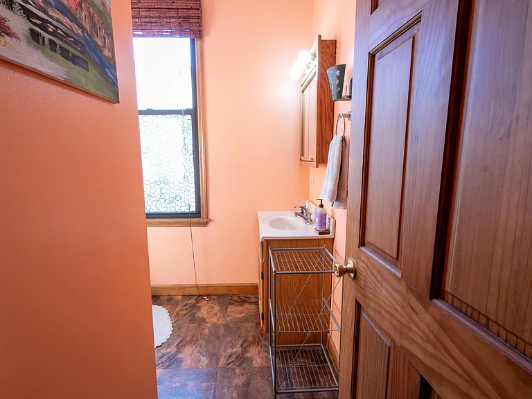 1241 Bates Ave — Photo 12