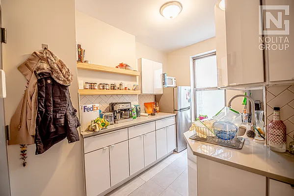 Rented by Nolita Group | media 21