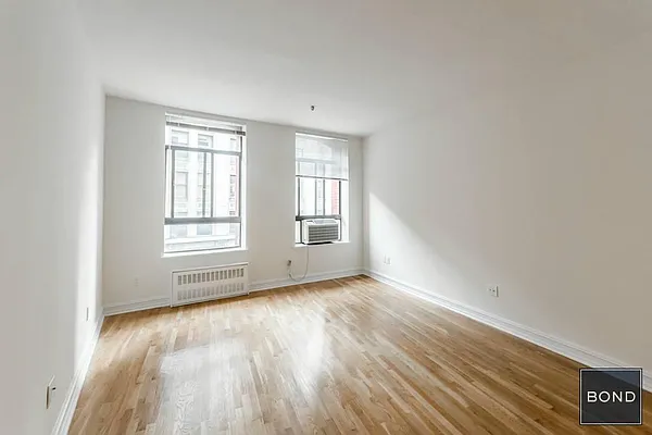 Rented by Bond New York | media 11