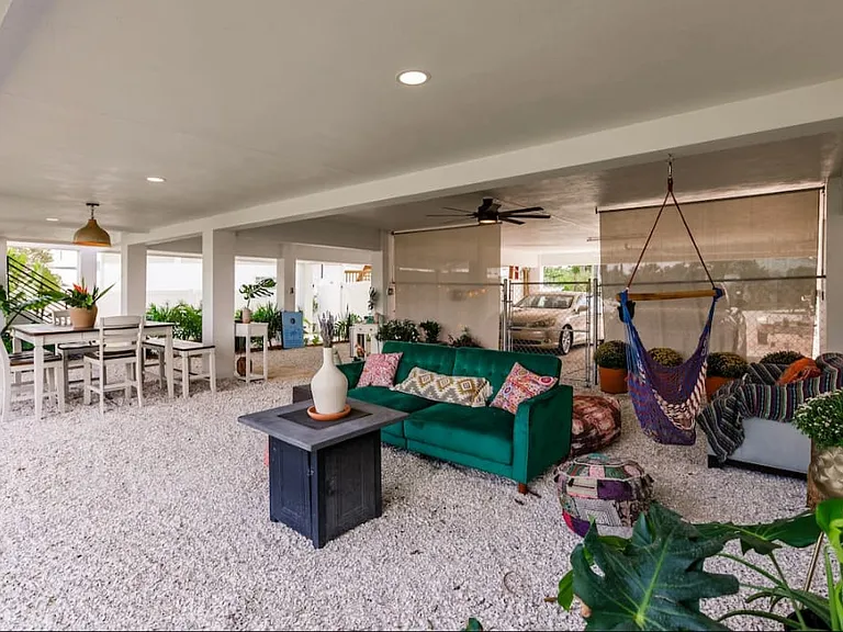 Buccaneer Dr — Photo 19