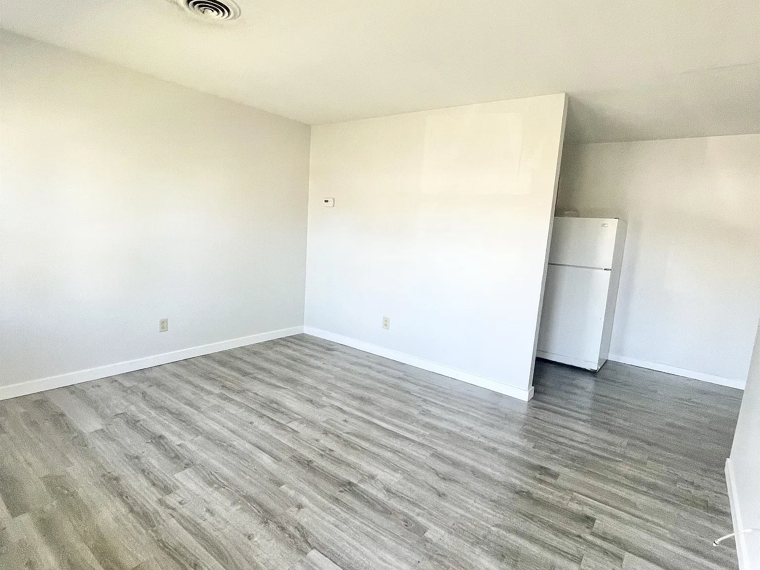 1729 Shawnee Drive — Photo 2