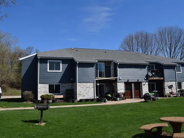 206 Whispering Pines Way, Fitchburg, WI 53713