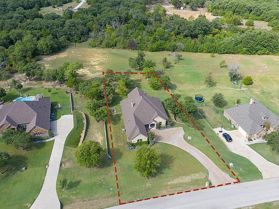 2nd image of 136 Meadow Arbor Dr