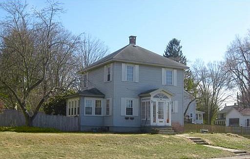 2nd image of 251 Bridge Rd