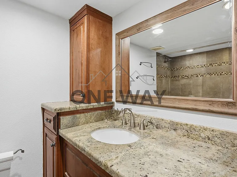 5749 S Farmer Ave — Photo 30