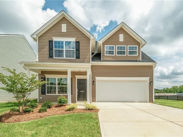 3707 Contimental Sq, Kernersville, NC 27284