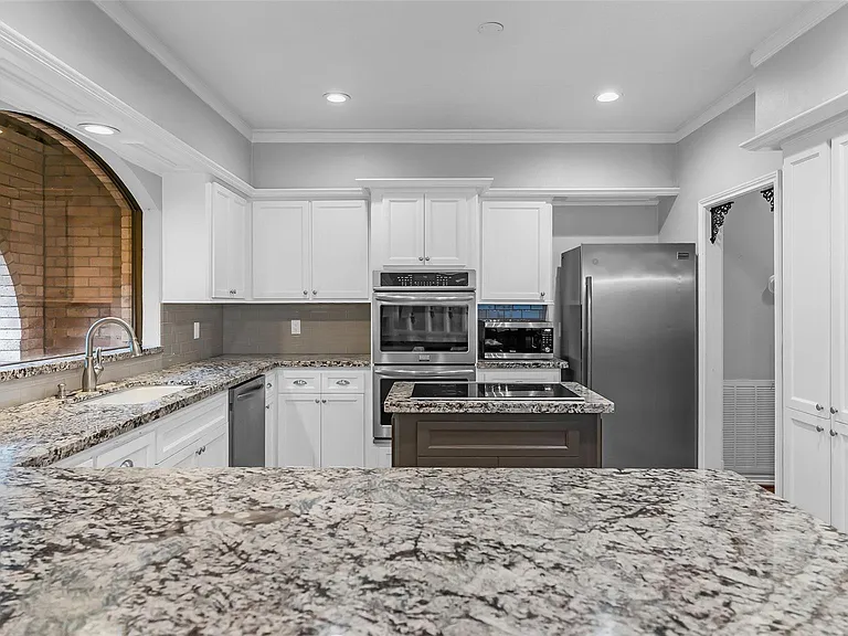 2607 Laurel Ridge Dr — Photo 15