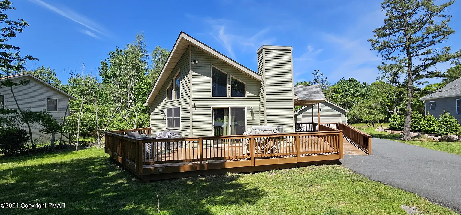 117 Lindbergh Cir photo 1