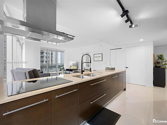 2nd image of 495 Brickell Ave