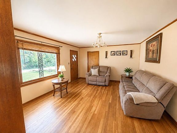 3rd image of 18204 Nordyke Rd