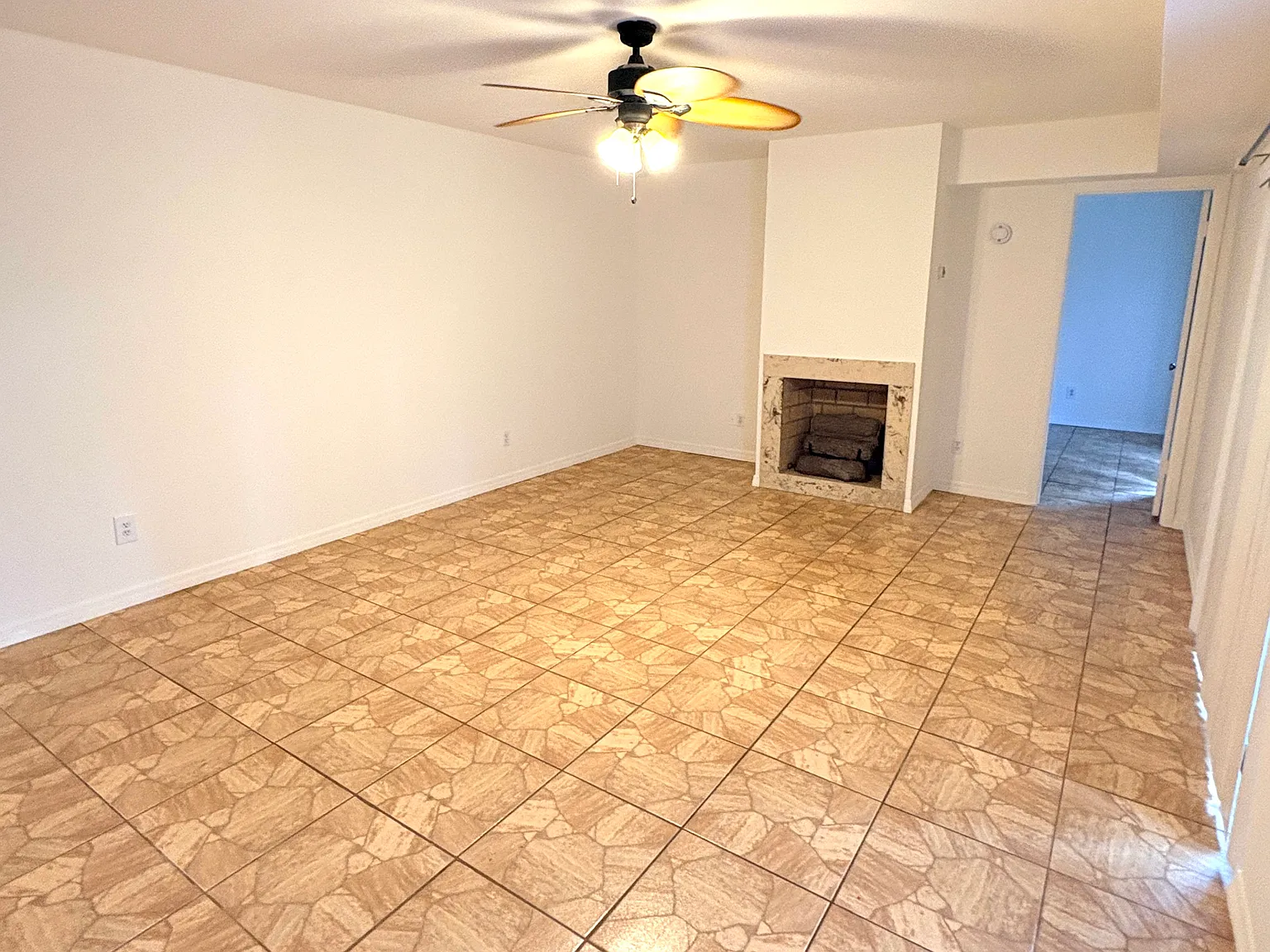3/2.5 Beachside Duplex — Photo 3