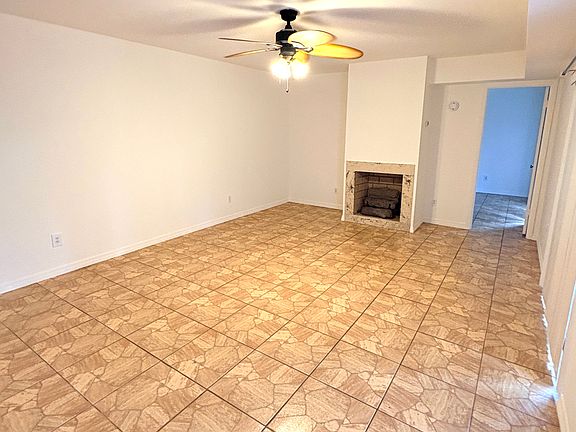 3rd image of 18 Cedar Dunes Dr