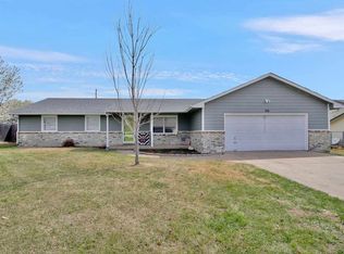 108 S Cedarwood Dr, Rose Hill, KS 67133