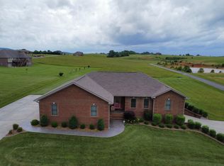 301 Fox Chase Blvd, Monticello, KY 42633