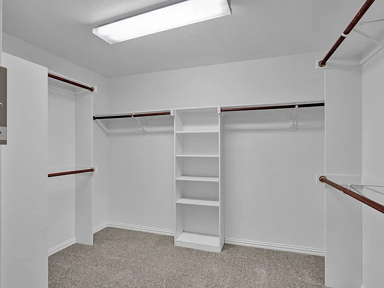6005 Pine Meadow Ln — Photo 22
