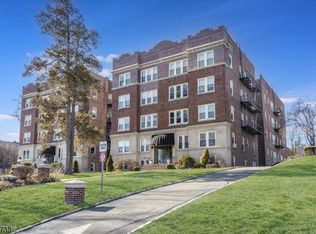16 Forest St #C6201C6201-205, Montclair, NJ 07042