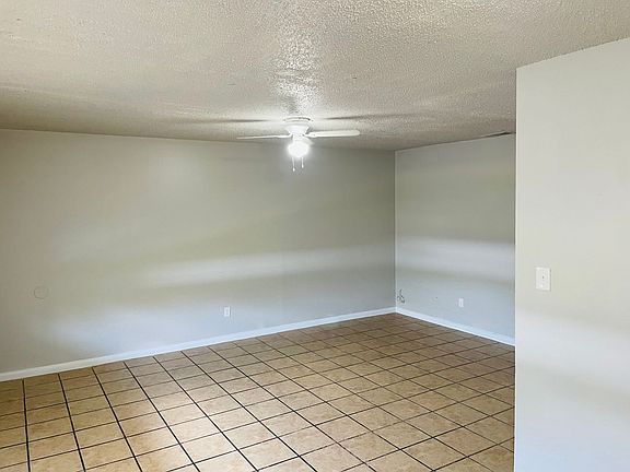 3rd image of 1698 Stuckey Ave #25