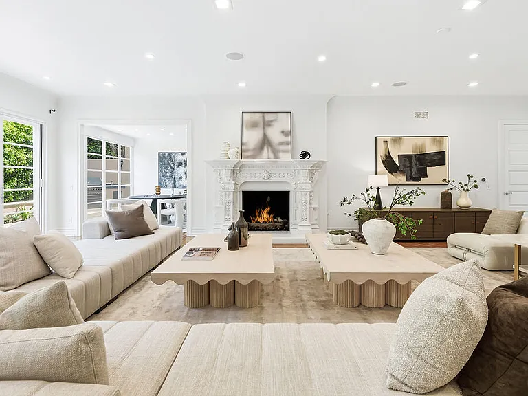 407 Robert Ln — Photo 18