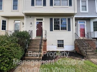 5803 Watermark Cir, Centreville, VA 20120