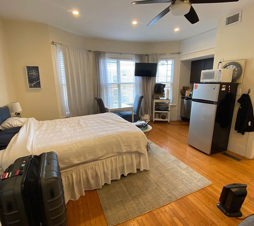 1st image of 14 Chiswick Rd APT 1