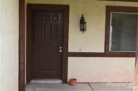 3rd image of 2440 W Hamilton Ave