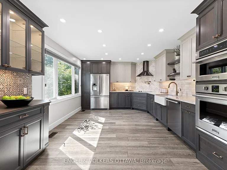 855 Weston Dr — Photo 4