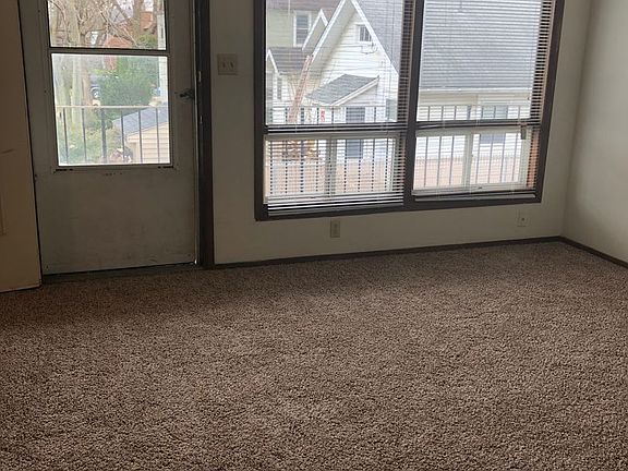 5th image of 1553 E Ave NE APT 7