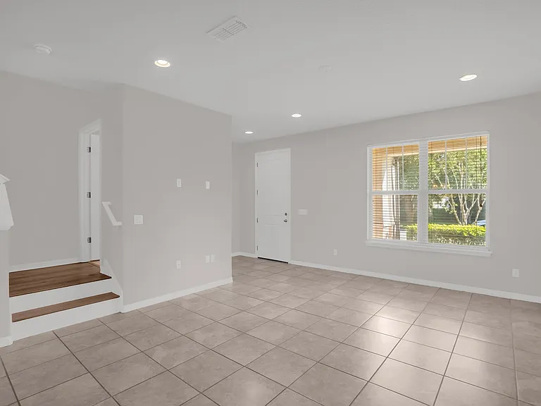 5167 Caspian St — Photo 3