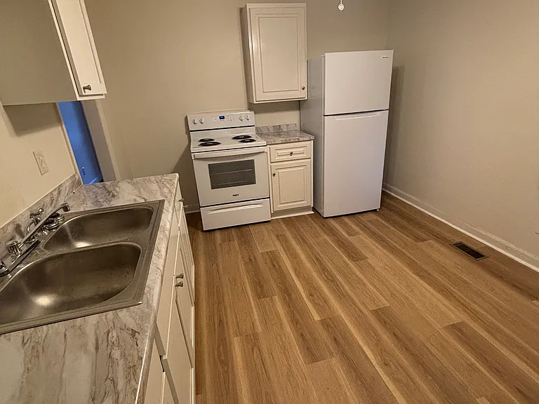 1306 Harden St #1306 — Photo 7