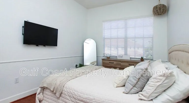 17484 Old Harmony Dr #202 — Photo 27