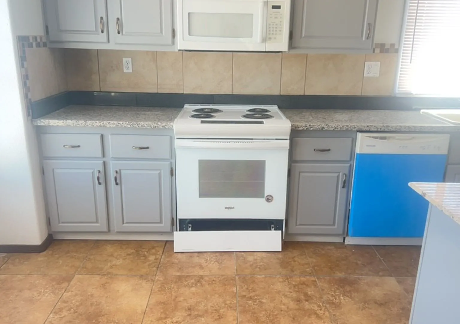 Nice 3 Bedroom home in New River — Photo 3