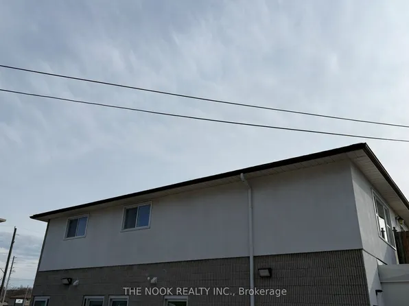 948 Simcoe St N #A, Oshawa, ON L1G 4W2