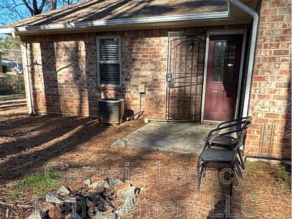 5th image of 106-2 Oak Park Ct