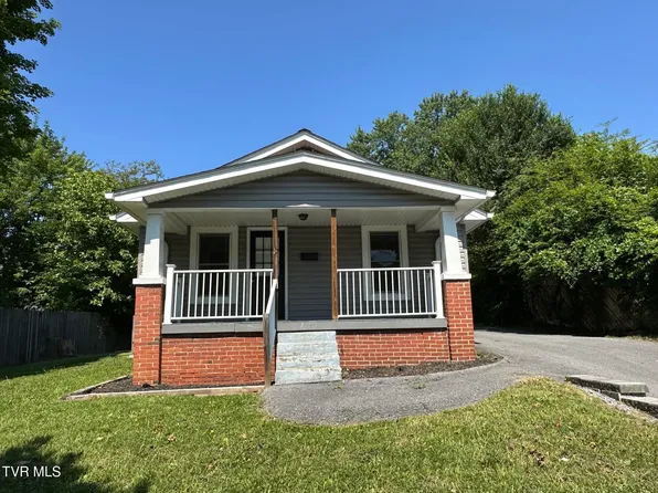 2712 Fort Henry Dr, Kingsport, TN 37664