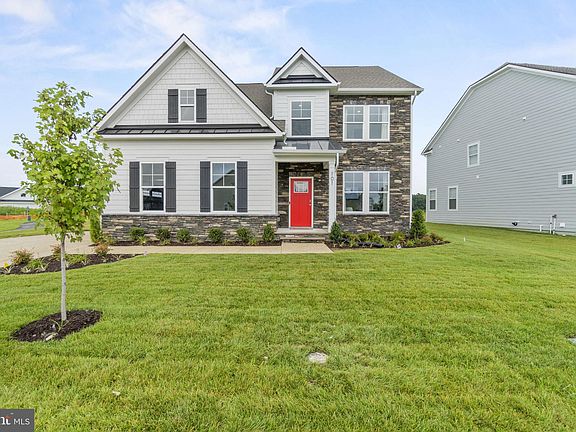 2nd image of 129 Royal Blackheath