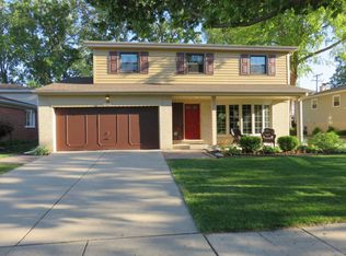 1099 Wicke Ave, Des Plaines, IL 60018