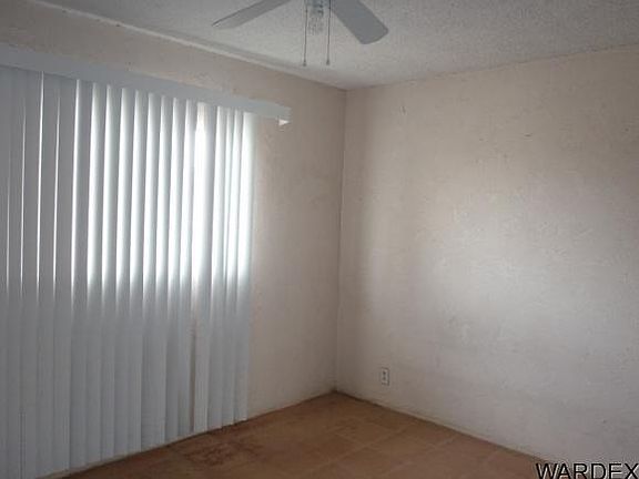 3rd image of 222 Columbine Dr