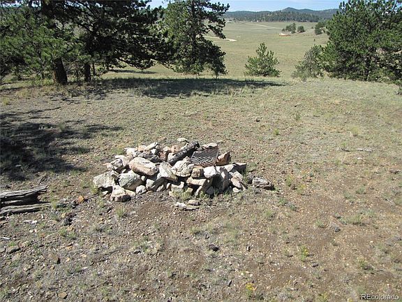 2nd image of 984 Arapahoe Trail