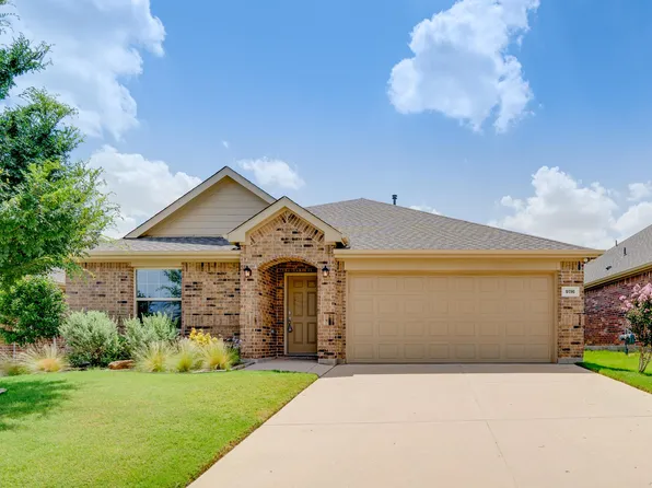 9116 Flying Eagle Ln, Fort Worth, TX 76131