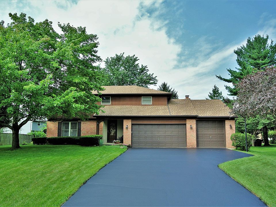 1st image of 10121 Wellington Dr