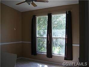 Dining area and breakfast bar