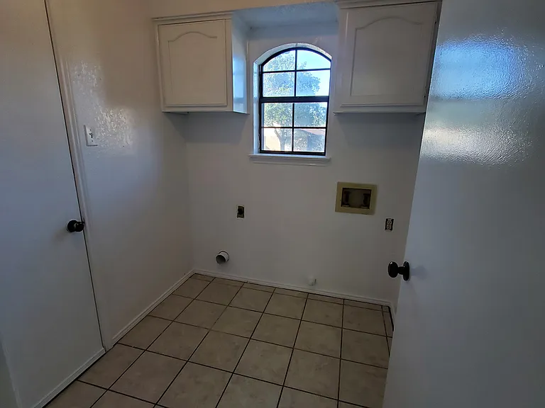 4700 Andalusia Trl — Photo 40